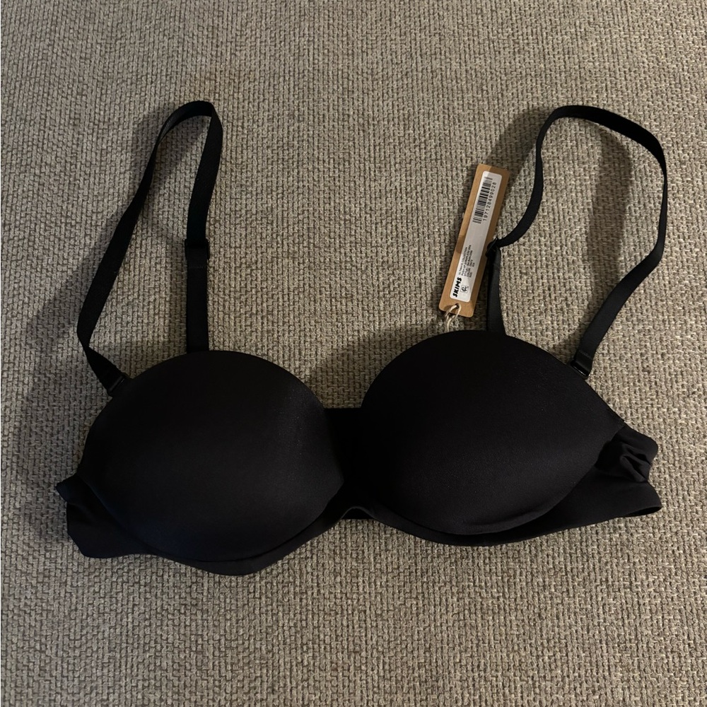 Skims Ultimate Push-Up Teardrop Bra Strapless